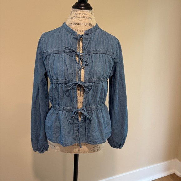 Sweet Rain Tops - Sweet Rain Women's Blue Tie In Front Blouse Size M